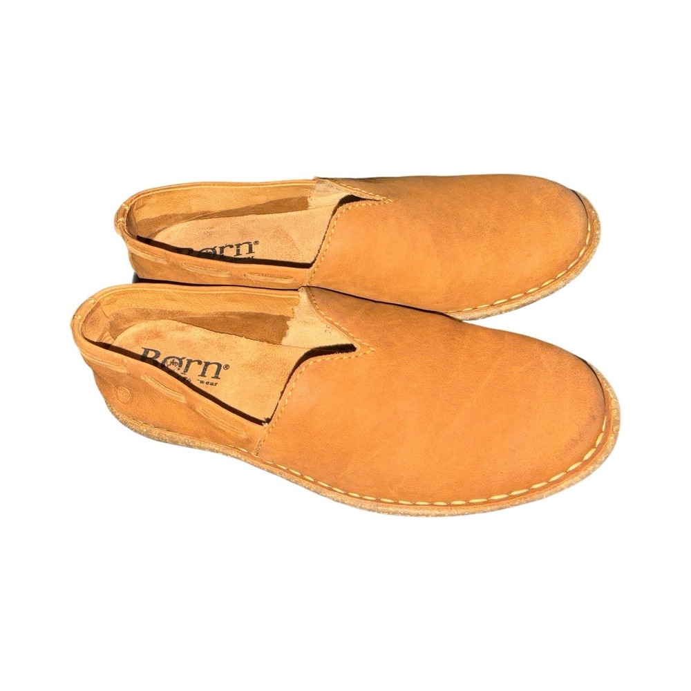 Born Naya Slip On Loafer Flats Maple Leaf Nubuck (Tan) Leather Ladies Size 7.5